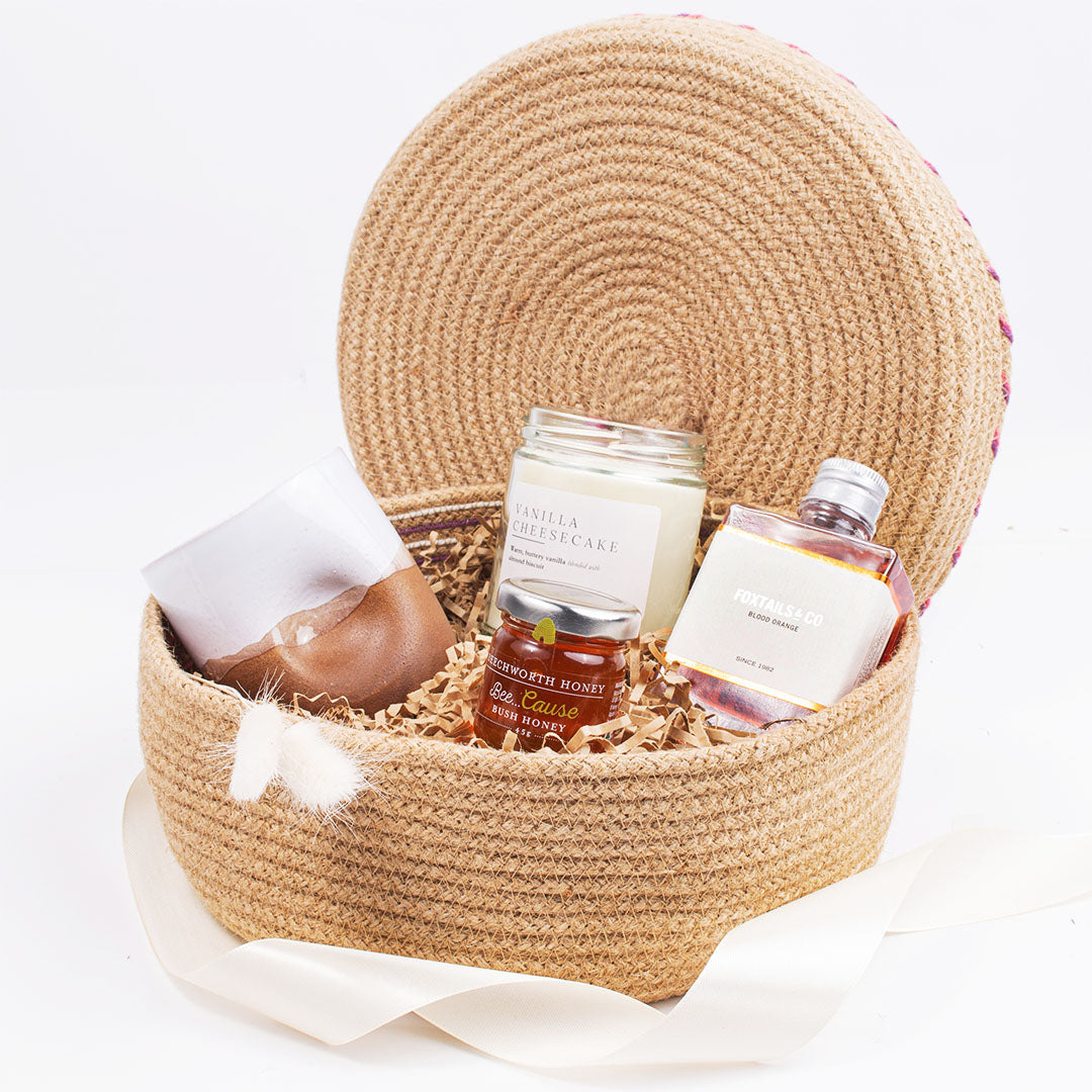 sweet and sour gift basket, best gift for Christmas, employee gift basket, gift basket Australia, gift Melbourne, gift Sydney, Sophistik