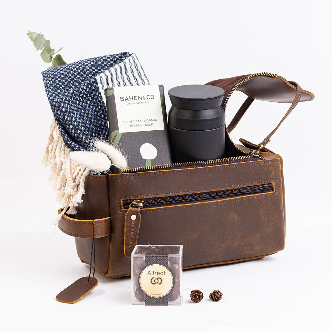 gift for him, pamper hamper, special gift for him, gifts Australia, Melbourne gift, toiletry bag, crazy horse leather bag, hand woven towel, best gift for Christmas, Sophistik